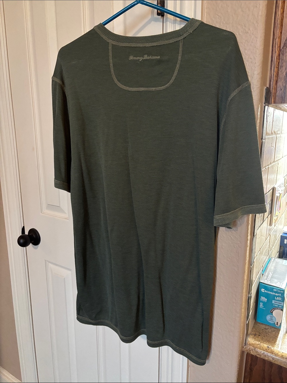 Tommy Bahama REVERSIBLE Olive Green Short-Sleeve Crewneck Shirt. - Picture 2 of 5